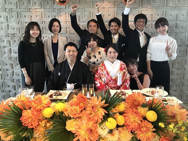 今回の帰国のメインイベント。友達の結婚式のために東京へ。俺たちの分まで幸せになれよ！.ホーチミンの日本人ゲストハウス兎家（うさぎや）ゲストハウスusagiyah.com.#usagiyah #兎家 #兎家ゲストハウス #うさぎや #日本人宿 #ゲストハウス #ドミトリー #Guesthouse #ベトナム #Vietnam #ホーチミン #バックパッカー #バックパッカー女子 #一人旅 #海外旅行 #旅好きの人と繋がりたい #出会い #幸せになれよ #結婚式 #おめでとう #花嫁 #あひる家